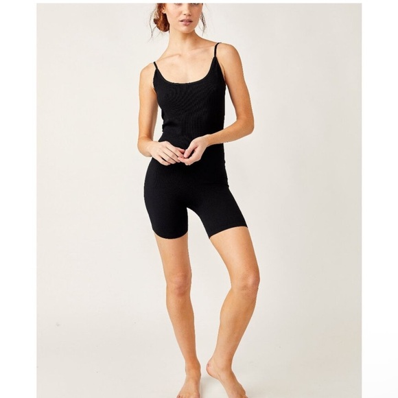 Free People Pants - FREE PEOPLE One To Watch
Romper / Black Size XS/Small
